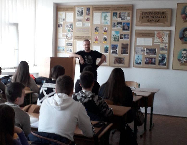 Заняття вчителя історії Володимира Половського